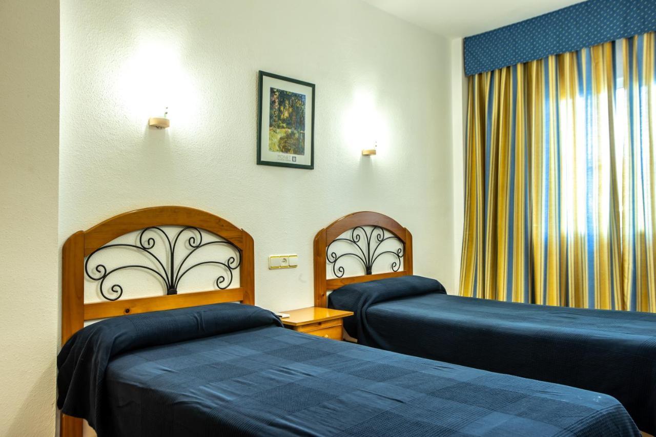 Hotel Apartamentos Mojacar Beach Bagian luar foto