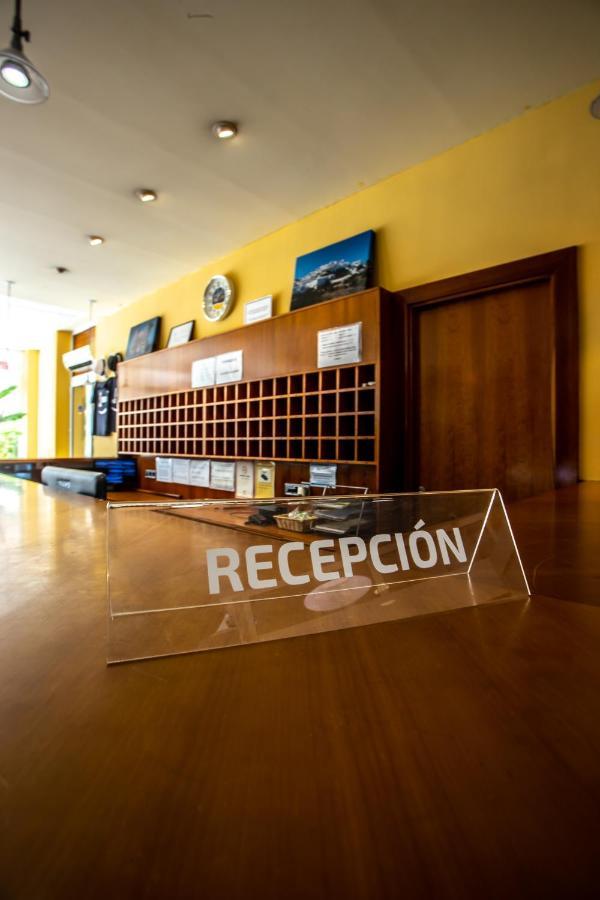 Hotel Apartamentos Mojacar Beach Bagian luar foto