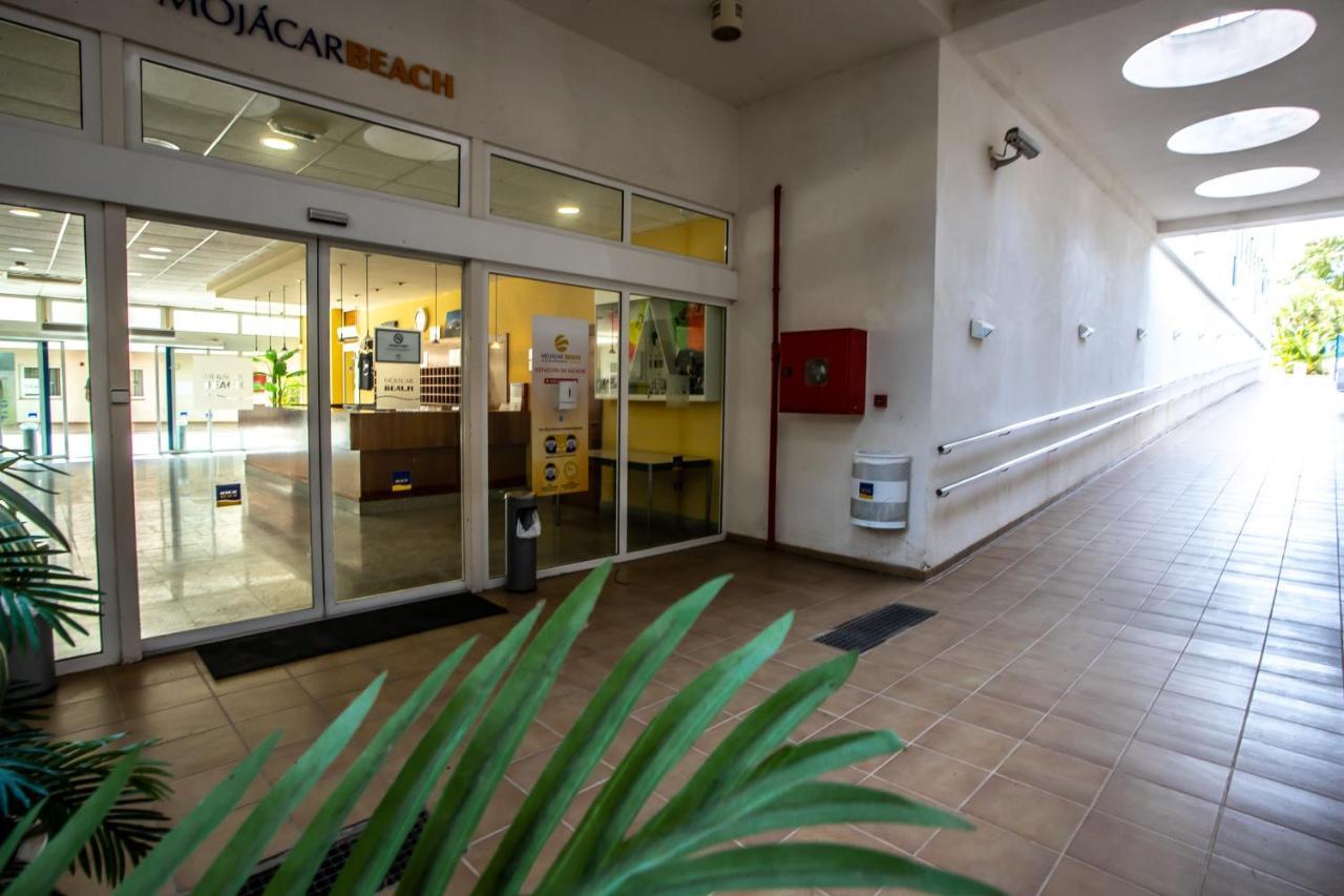 Hotel Apartamentos Mojacar Beach Bagian luar foto